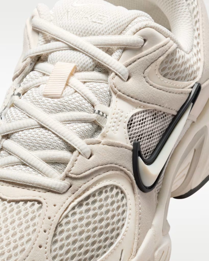 کتونی اورجینال زنانه نایکی وی 5 آر ان آر – Nike V5 RNR